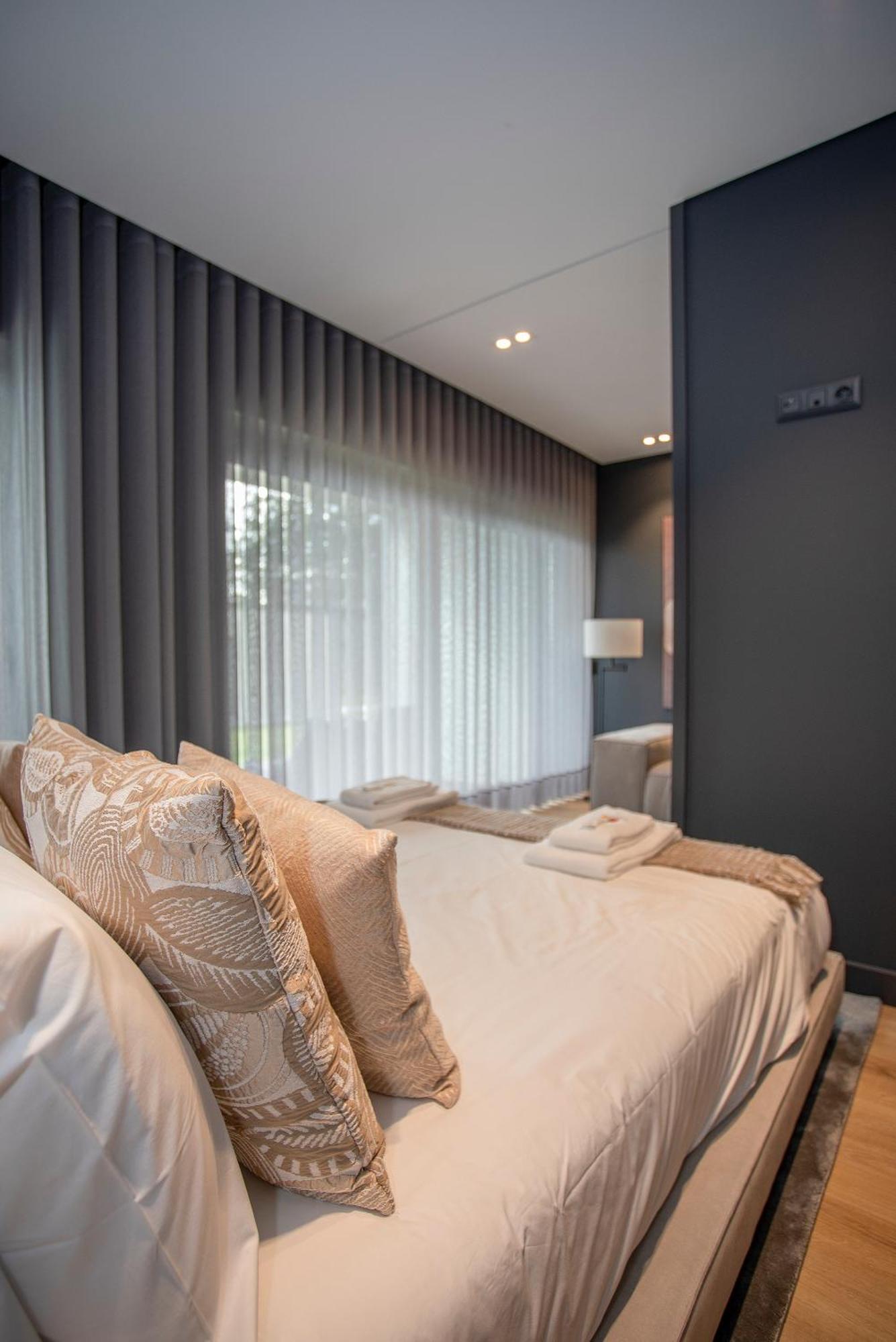 Liiiving In Porto - Dragao Pool View Apartment ภายนอก รูปภาพ